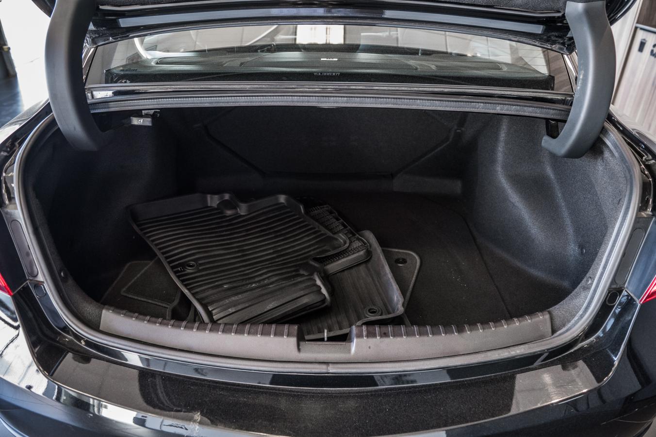 2016 Acura ILX - Image 9