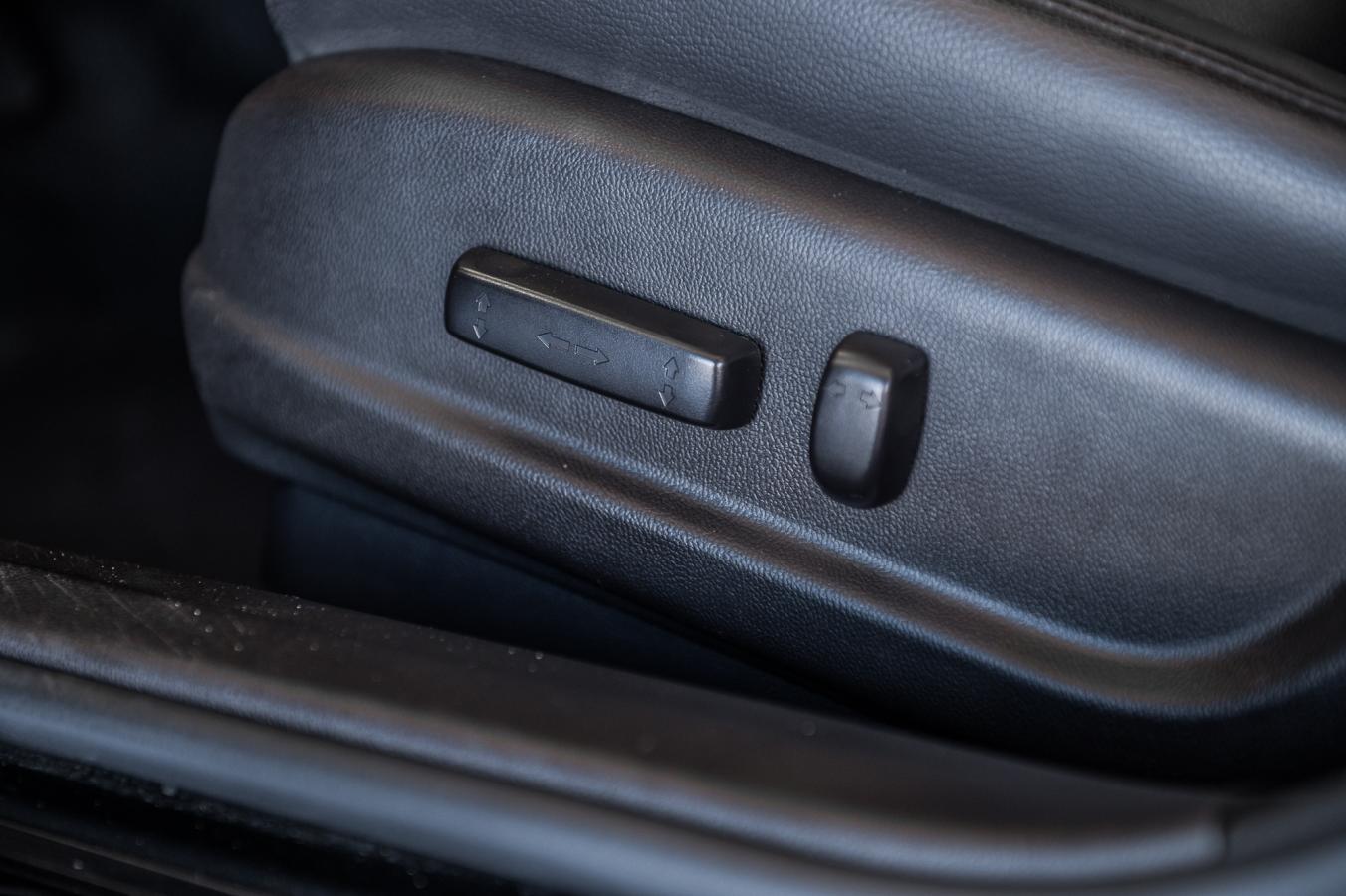 2016 Acura ILX - Image 12