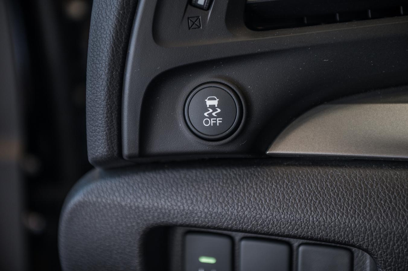 2016 Acura ILX - Image 14