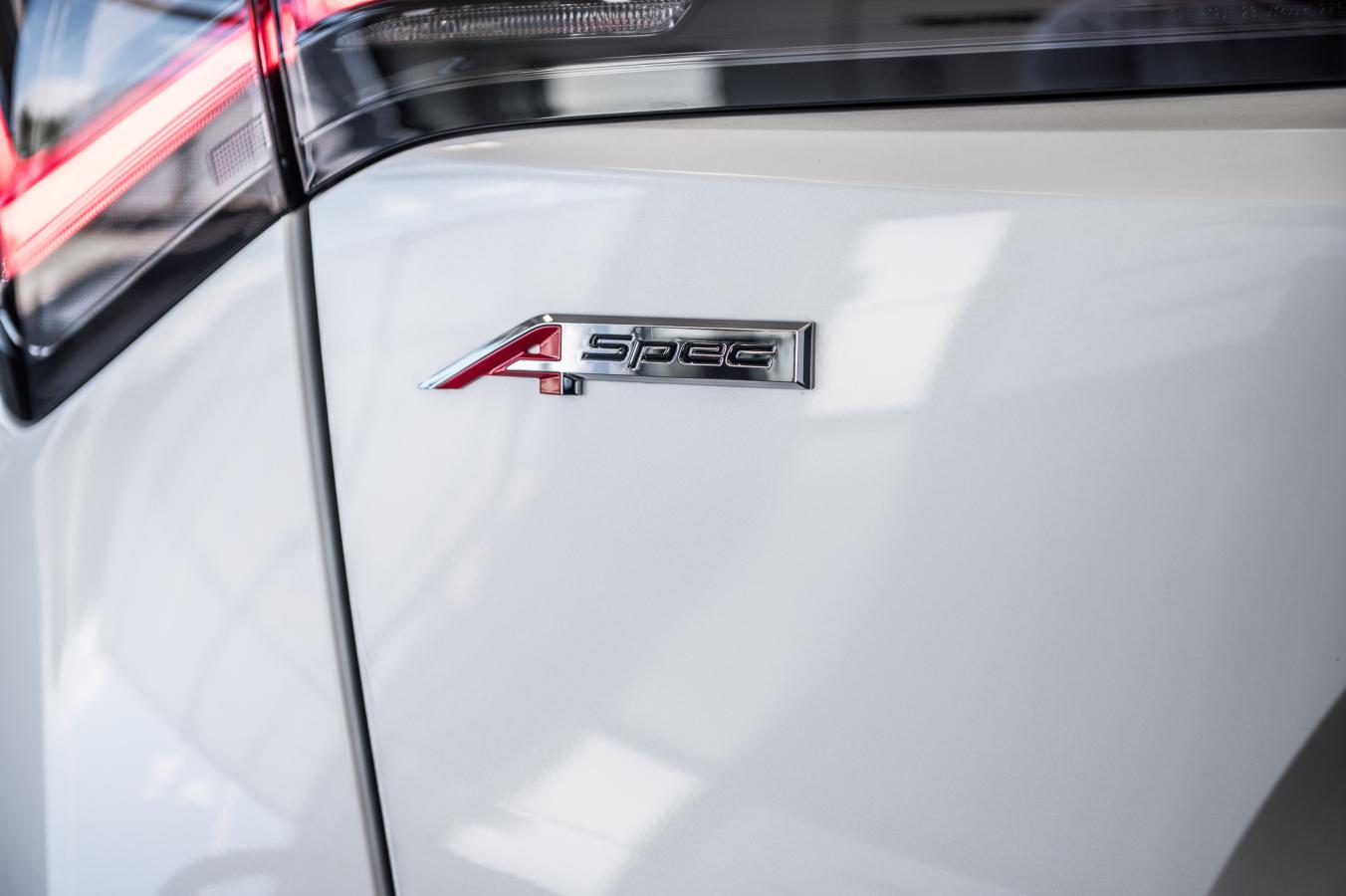 2025 Acura ADX - Image 8