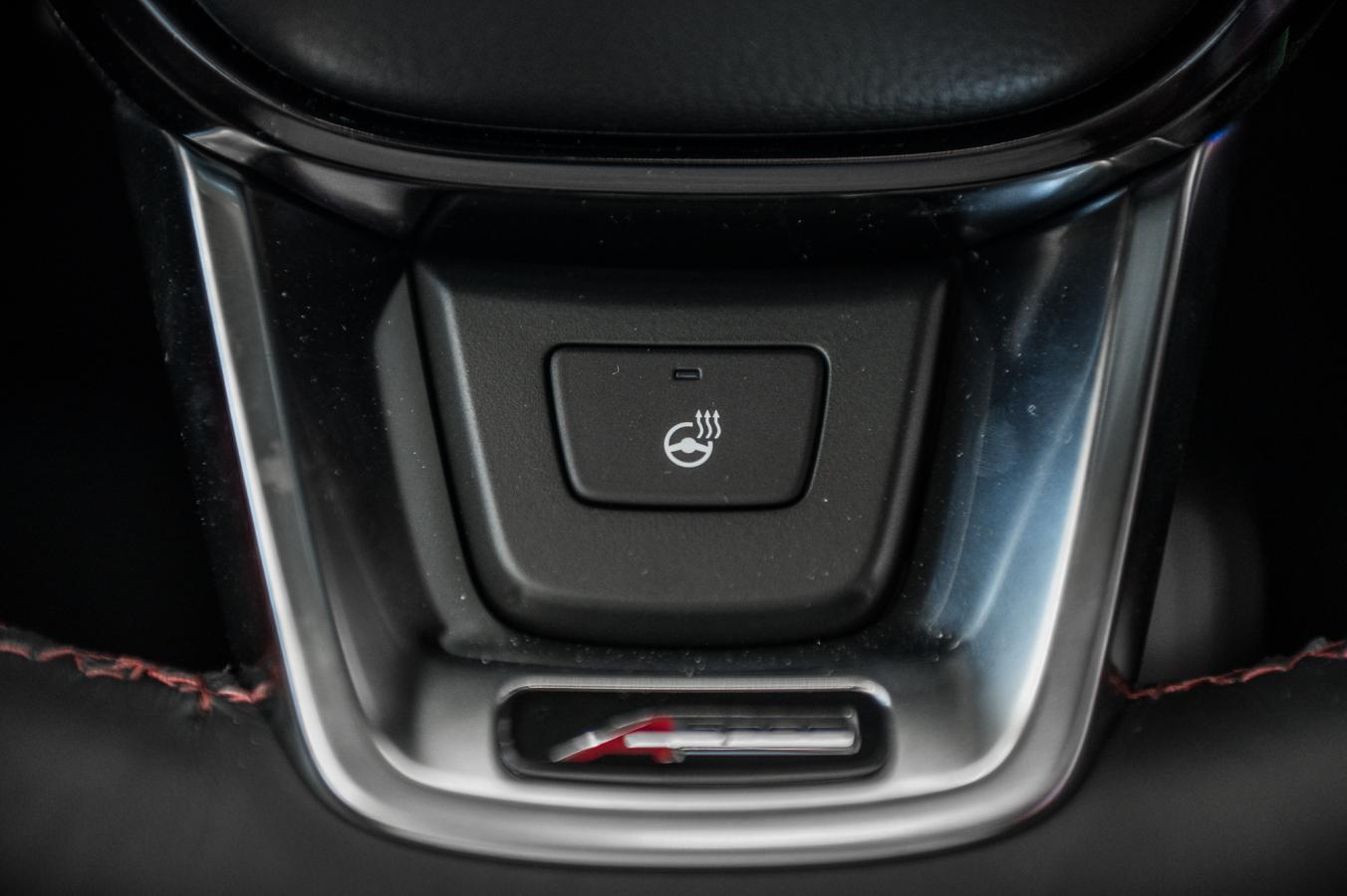 2025 Acura ADX - Image 18