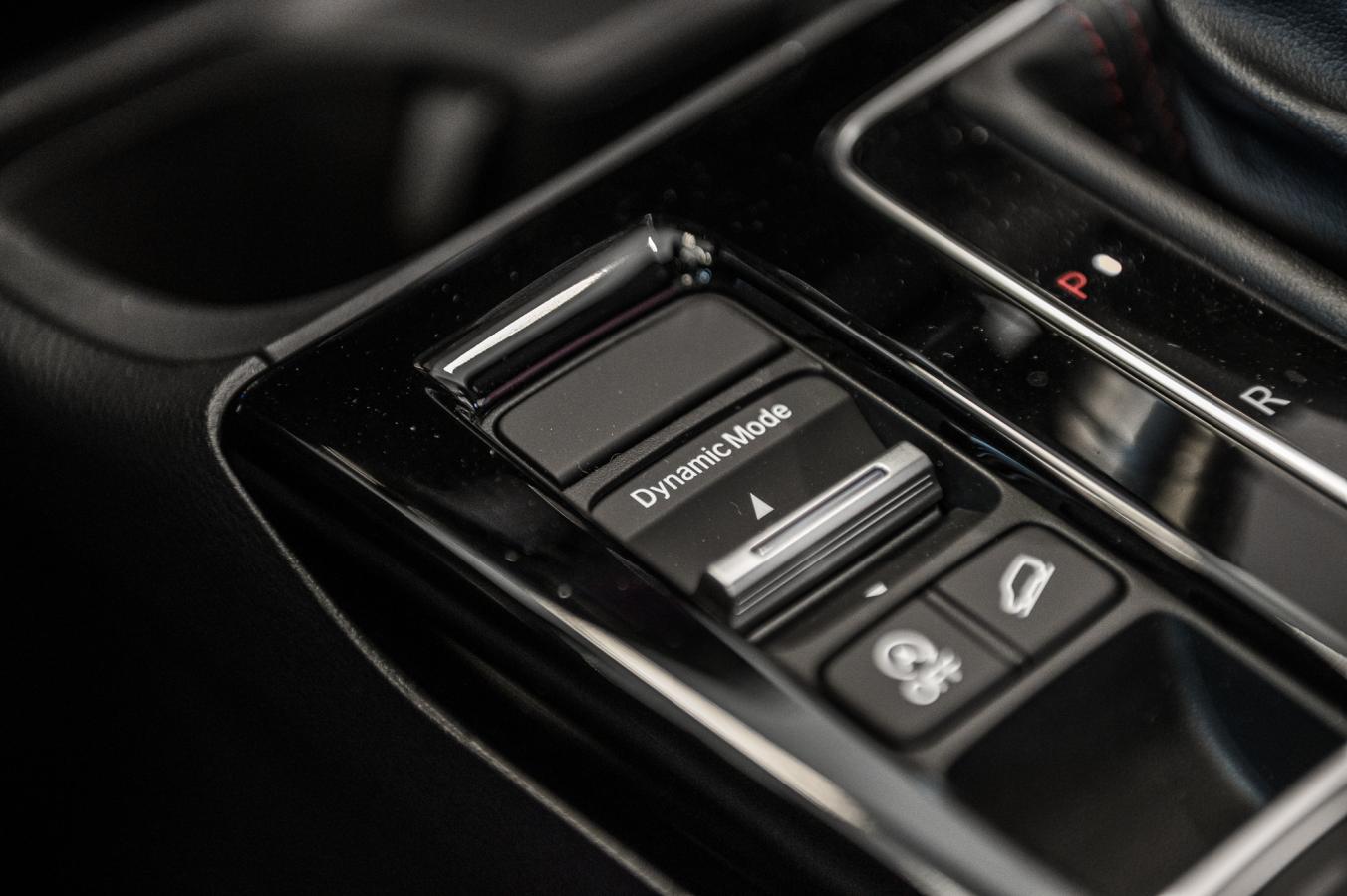 2025 Acura ADX - Image 26