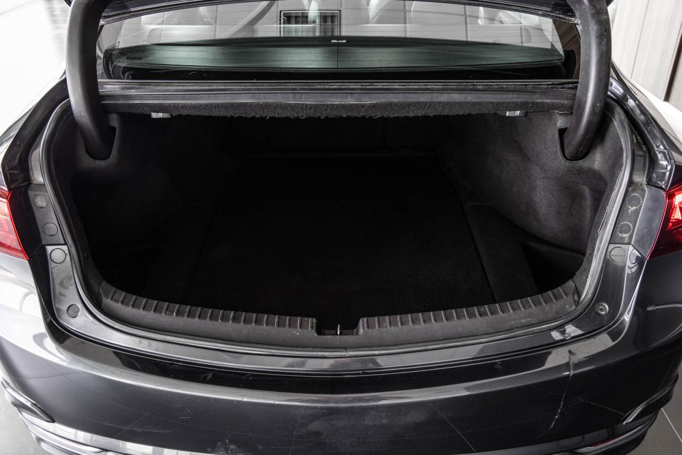 2015 Acura TLX - Image 10