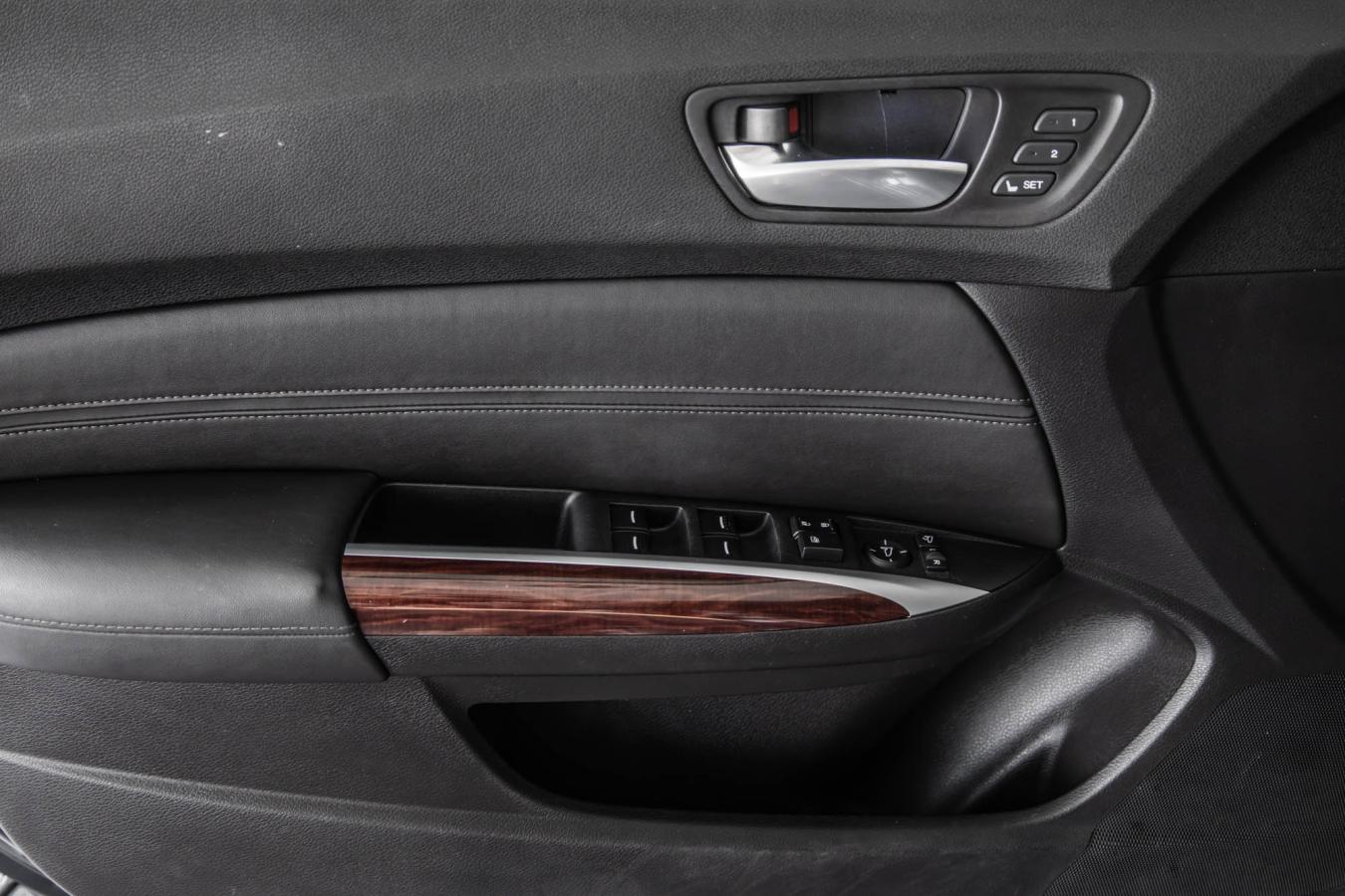 2015 Acura TLX - Image 11