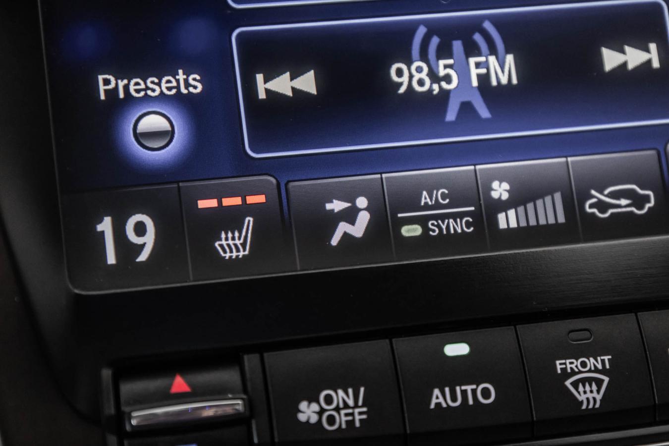 2015 Acura TLX - Image 27