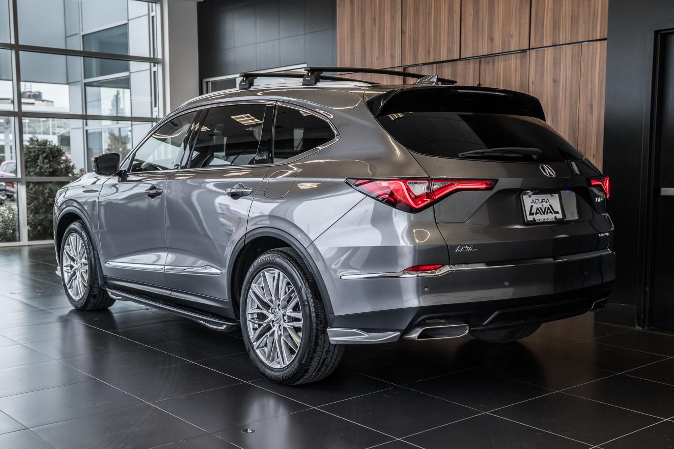 2023 Acura MDX - Image 7