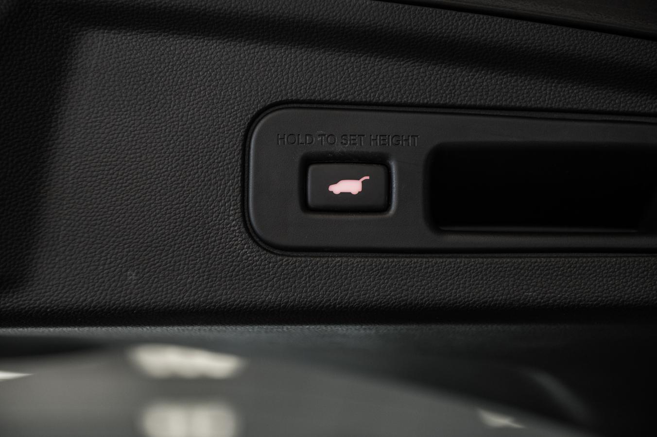 2023 Acura MDX - Image 12