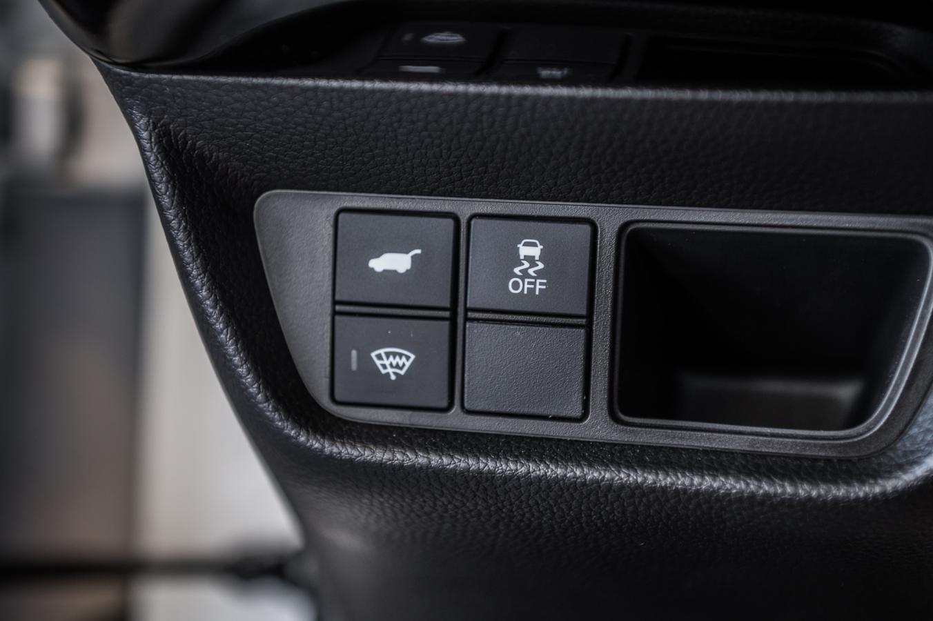 2025 Acura ADX - Image 24