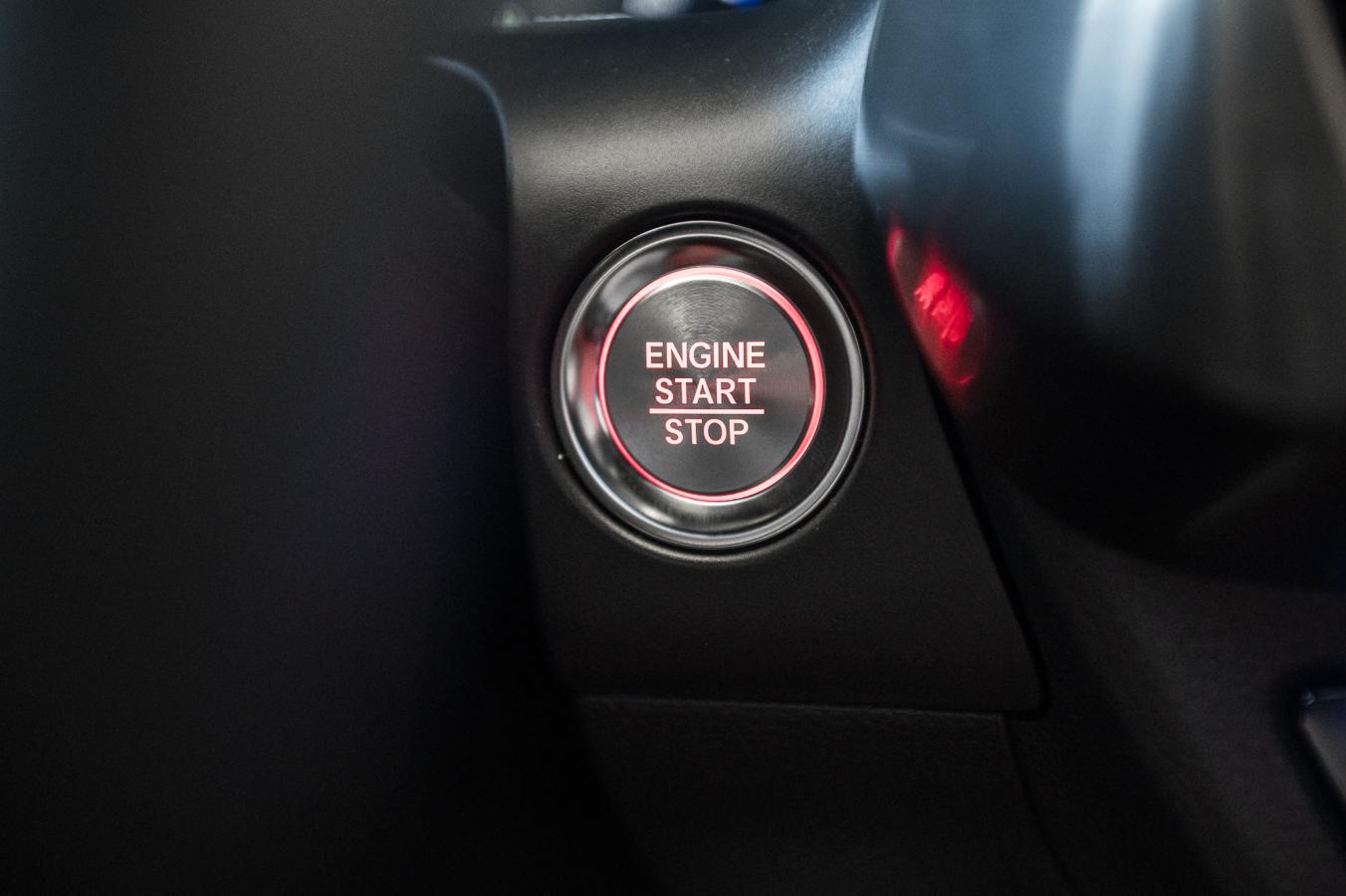 2025 Acura ADX - Image 25