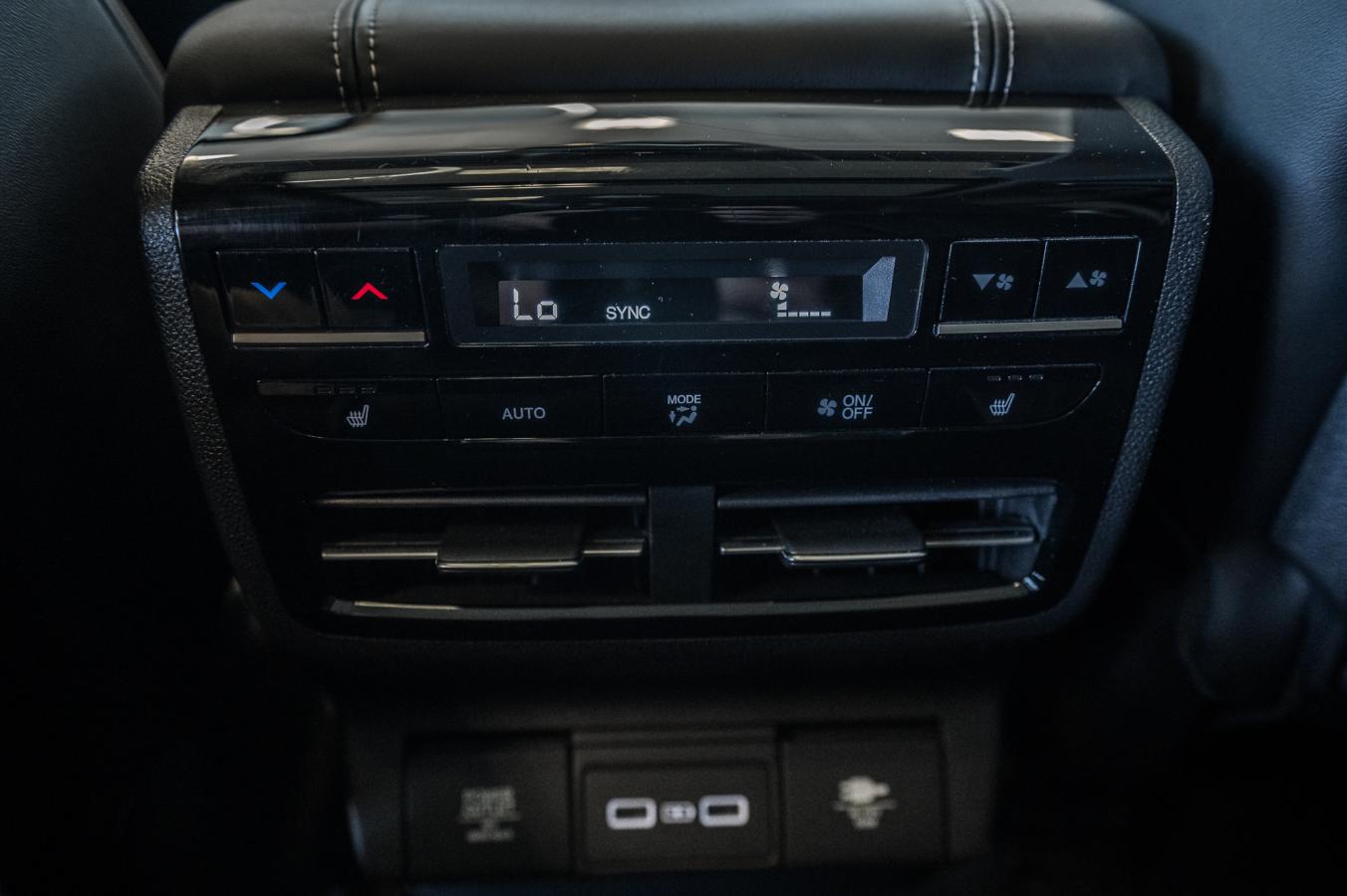 2023 Acura MDX - Image 30