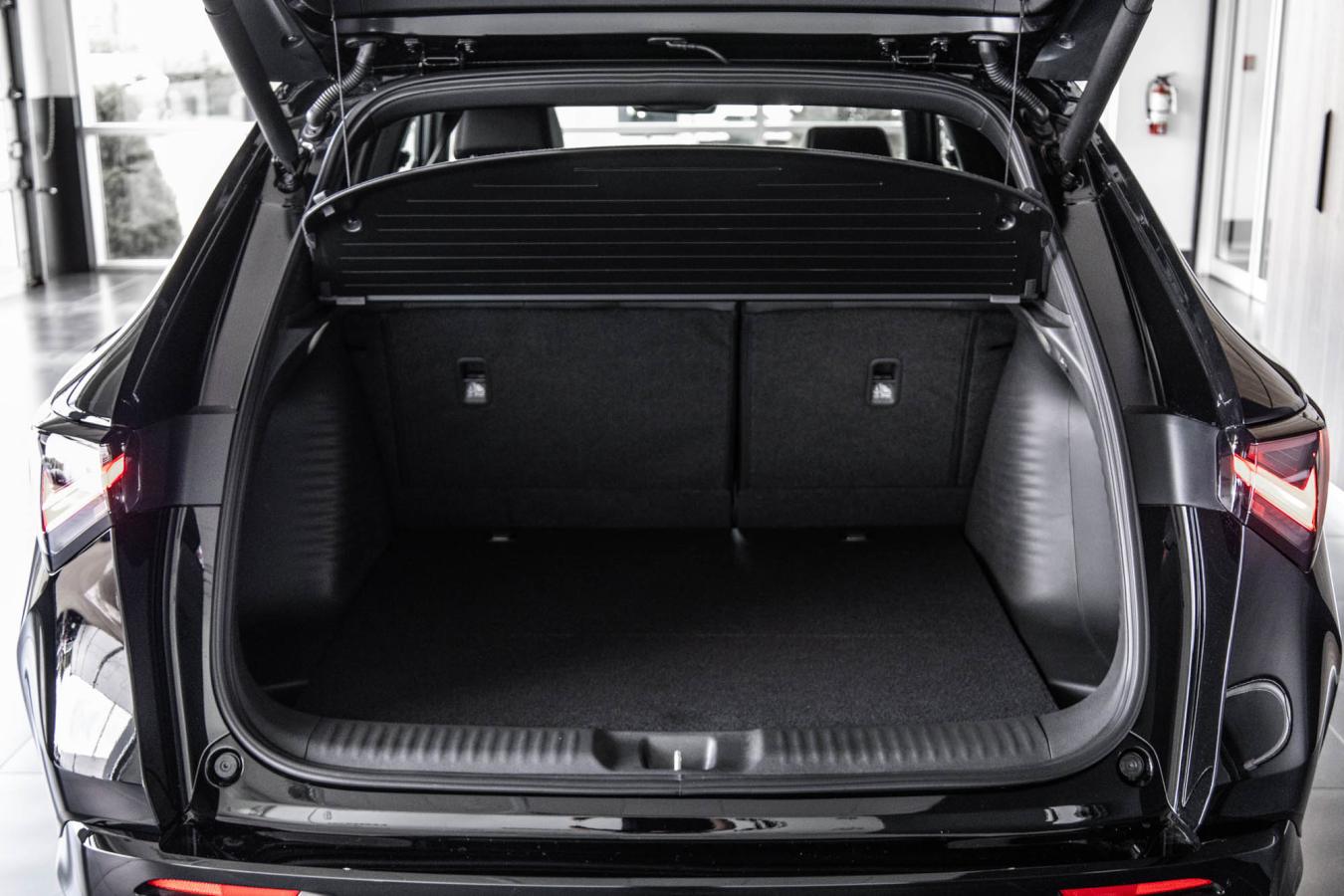 2025 Acura ADX - Image 14