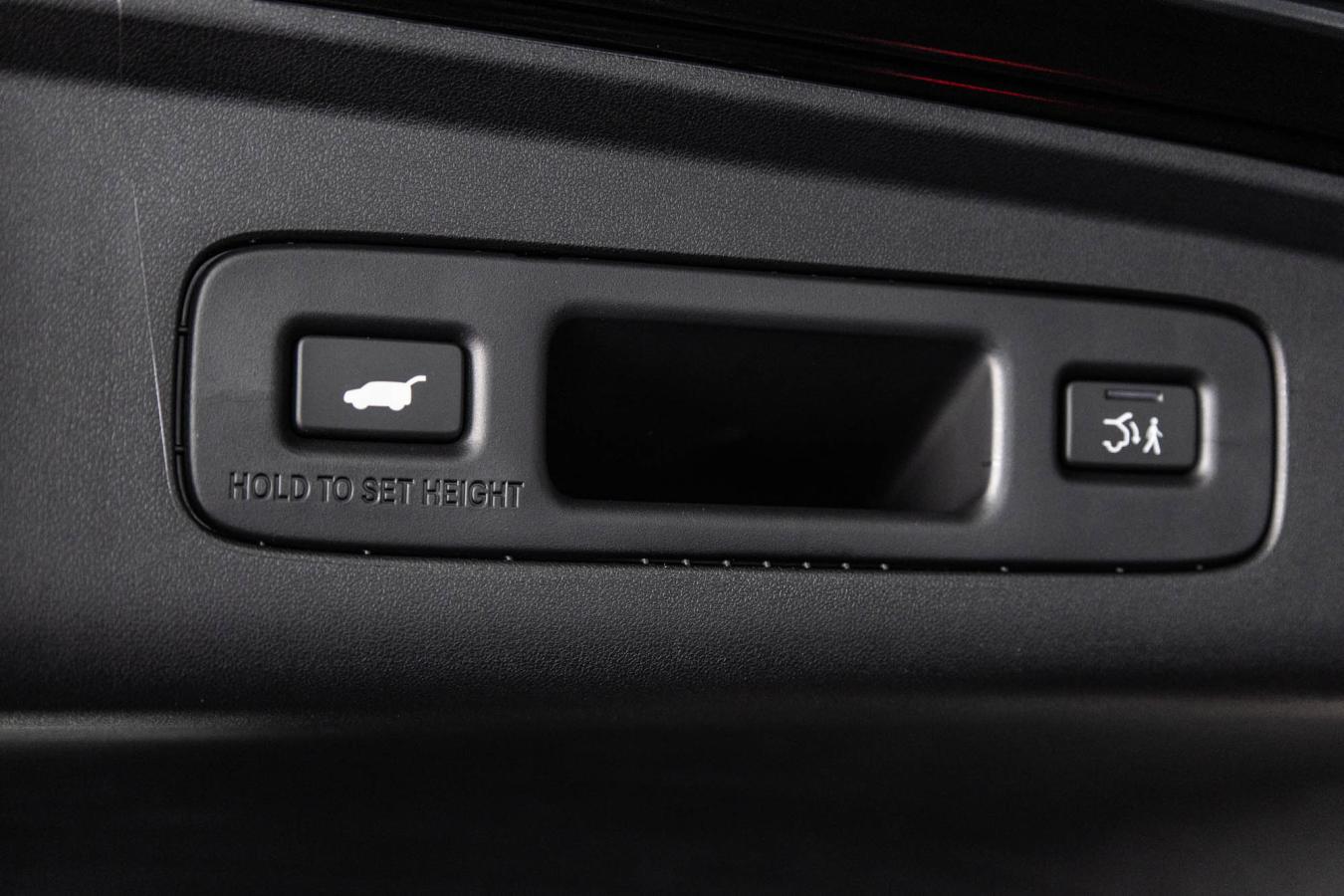 2025 Acura ADX - Image 15