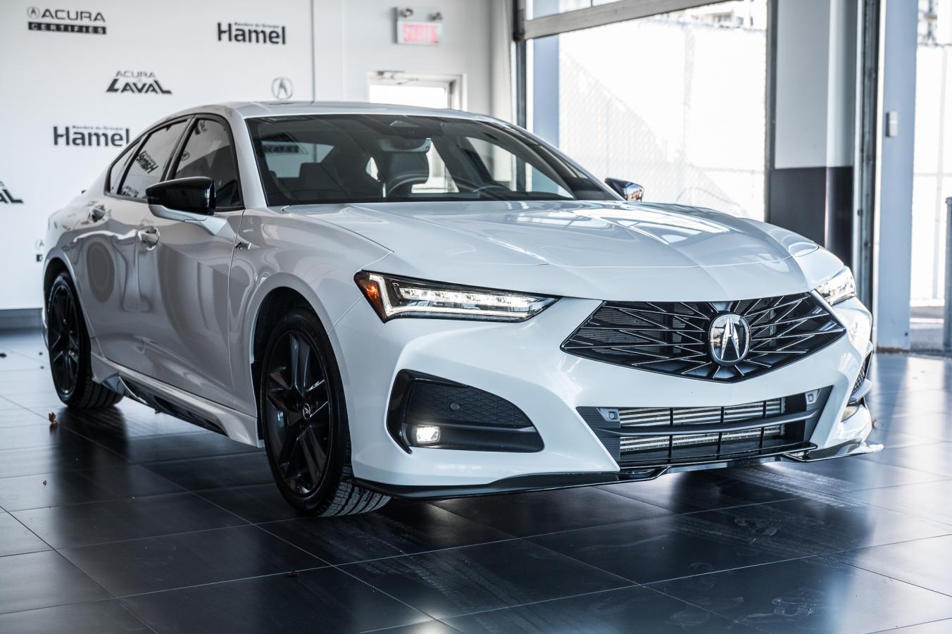 2024 Acura TLX - Image 3