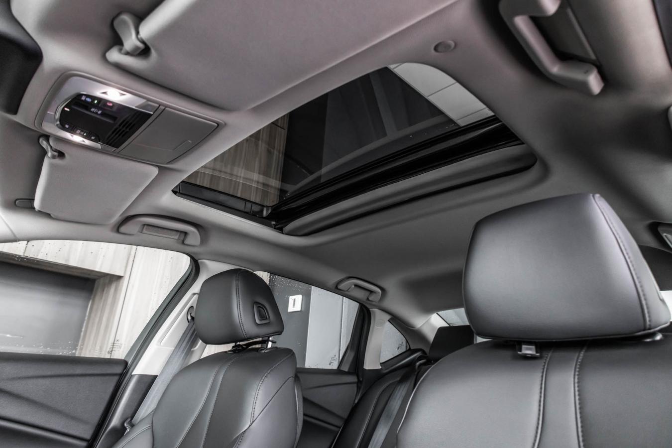 2021 Acura TLX - Image 30