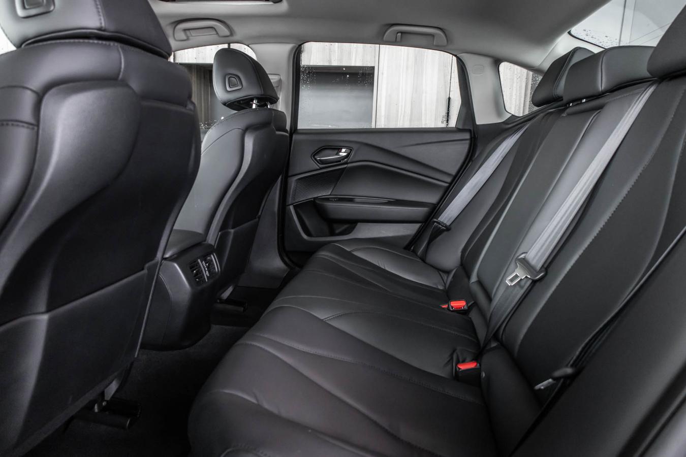 2021 Acura TLX - Image 31