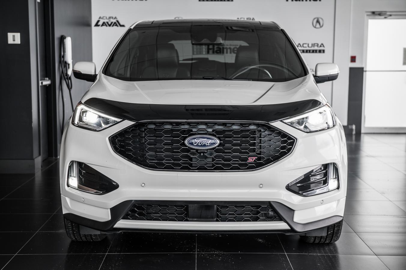 2022 Ford Edge - Image 2