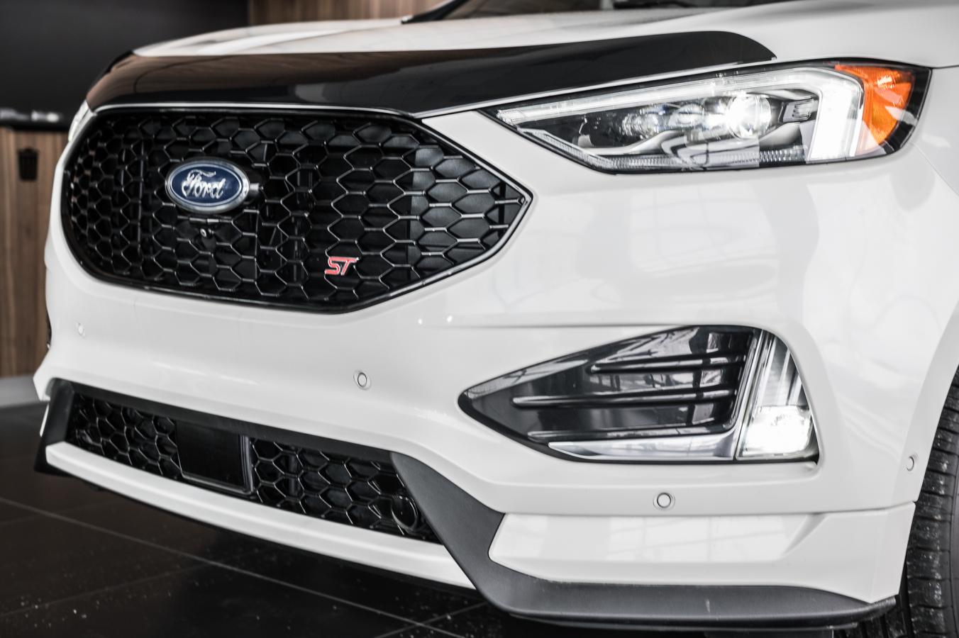 2022 Ford Edge - Image 4