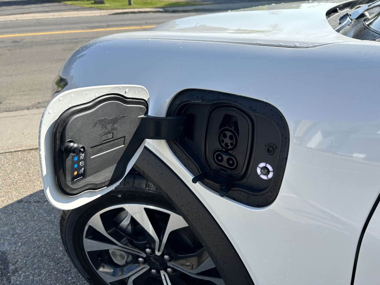 2024 Ford Mustang Mach-E - Image 10