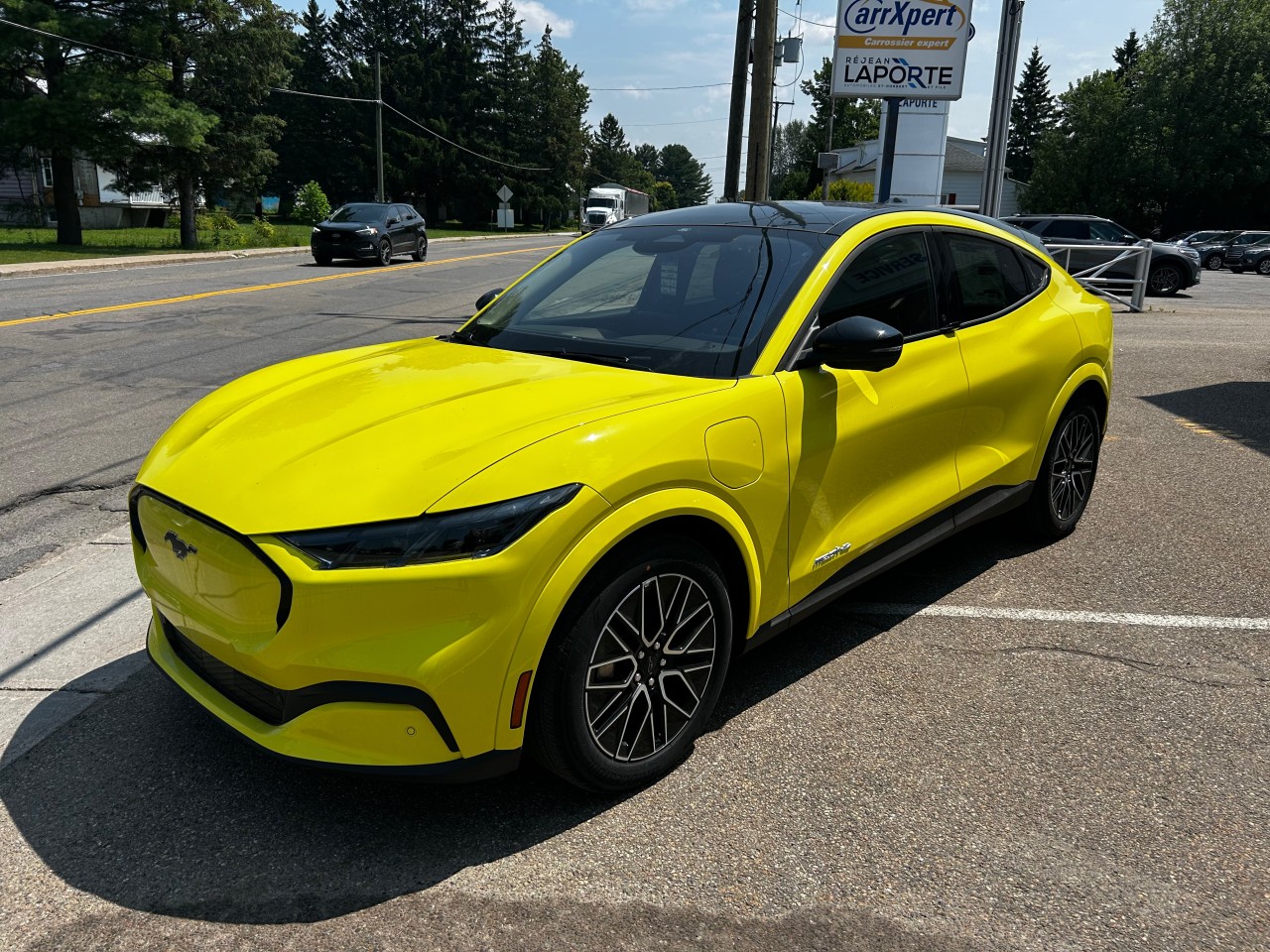 2025 Ford Mustang Mach-E - Image 3