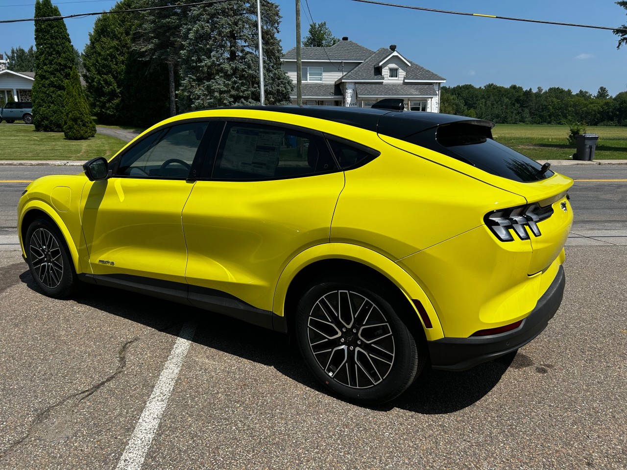 2025 Ford Mustang Mach-E - Image 4