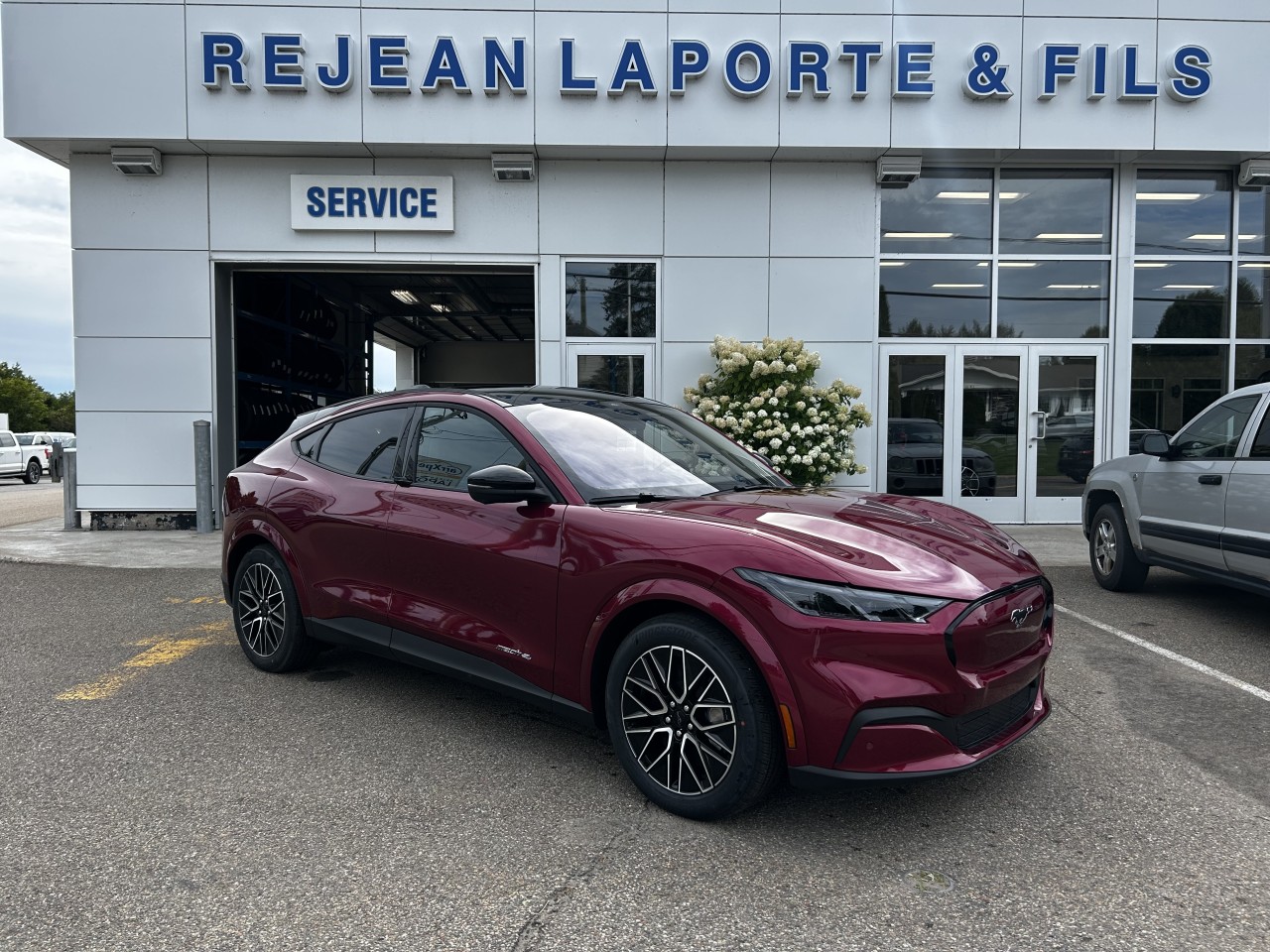 2025 Ford Mustang Mach-E