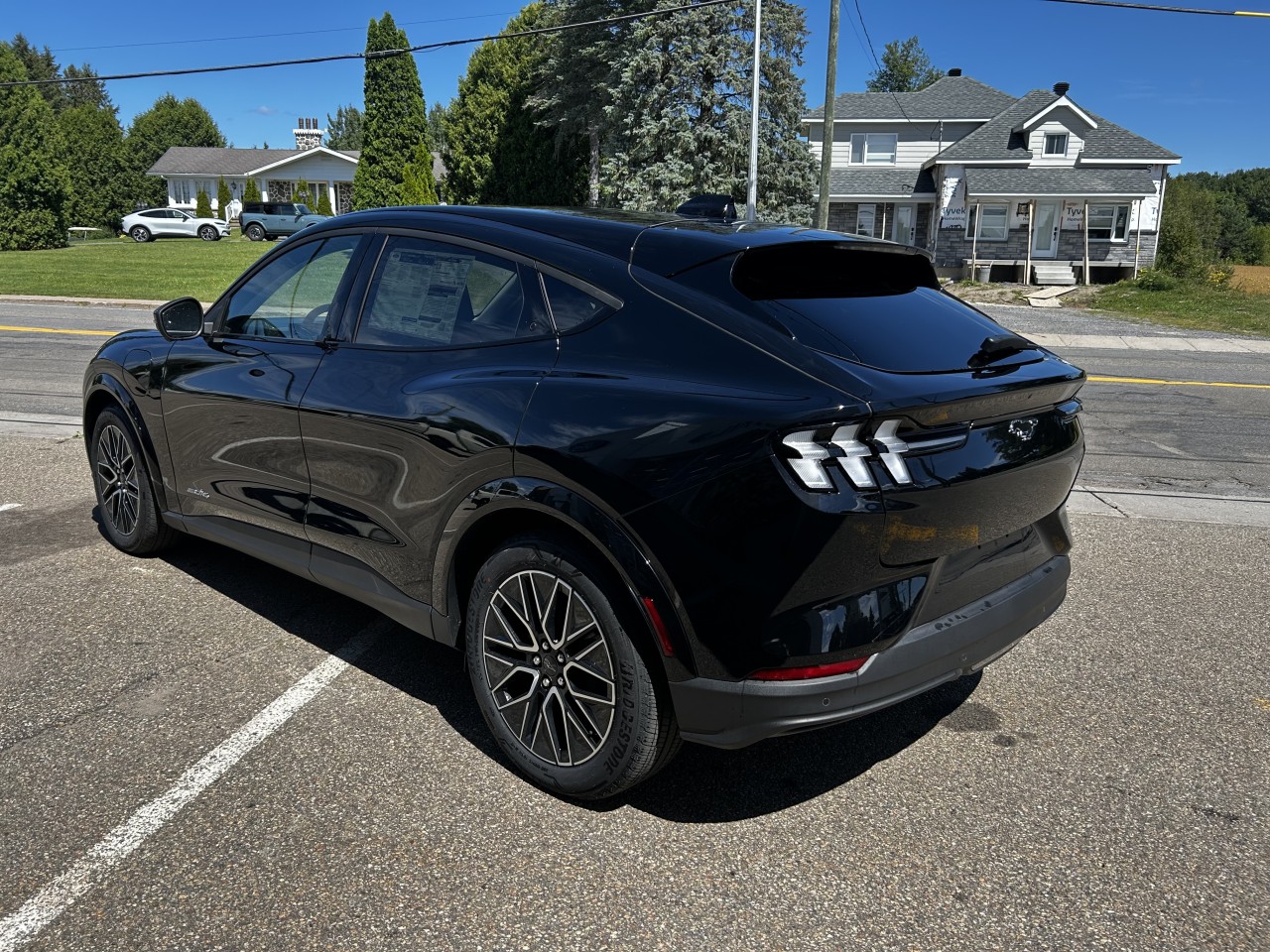 2025 Ford Mustang Mach-E - Image 4