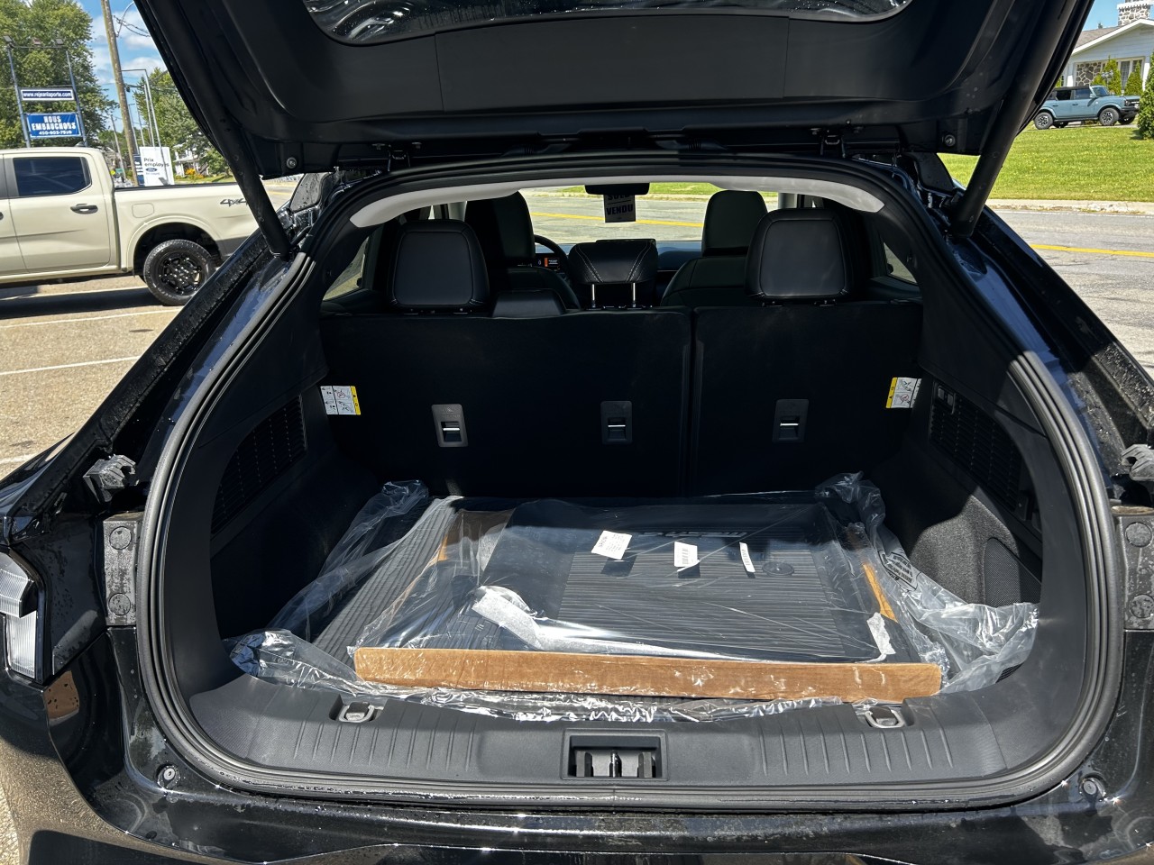 2025 Ford Mustang Mach-E - Image 6