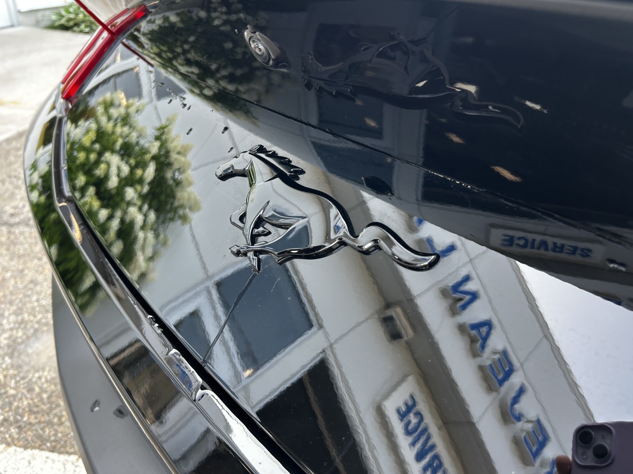 2025 Ford Mustang - Image 9