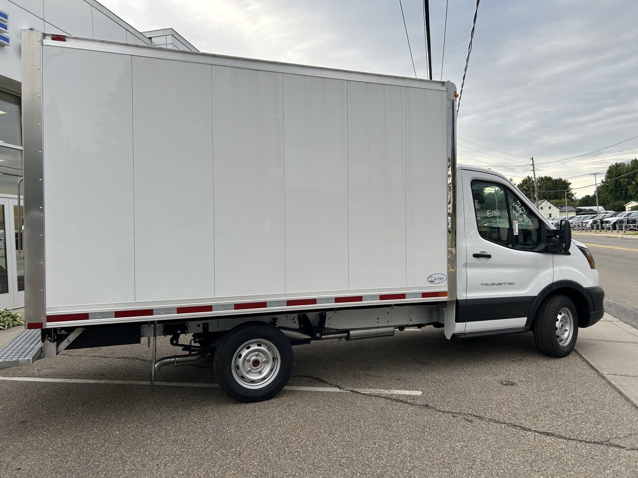 2024 Ford Transit fourgon tronqué - Image 4