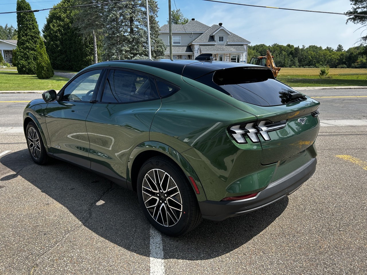 2025 Ford Mustang Mach-E - Image 4