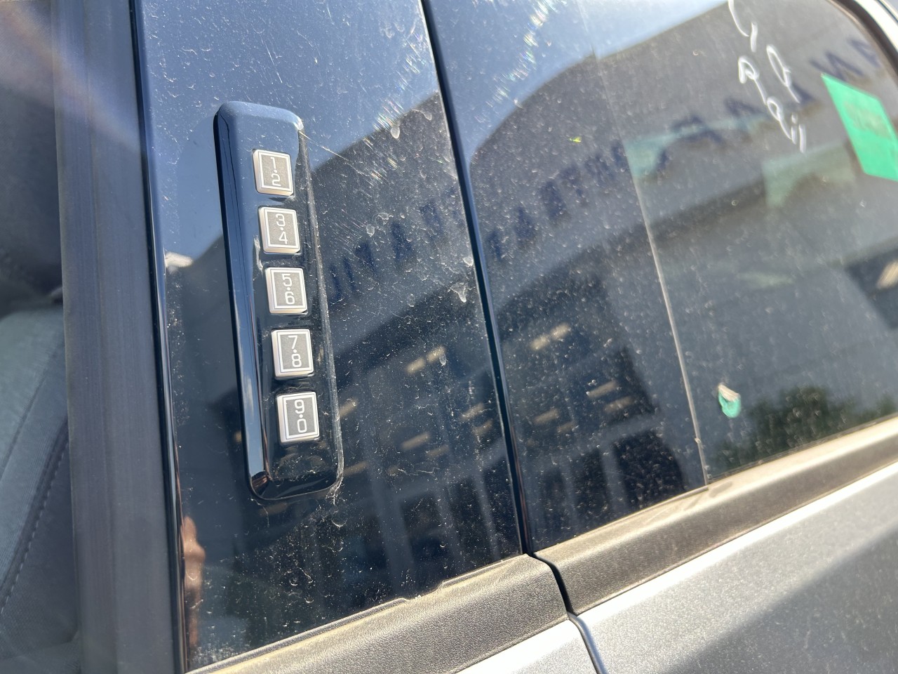 2024 Ford F-150 Lightning - Image 20