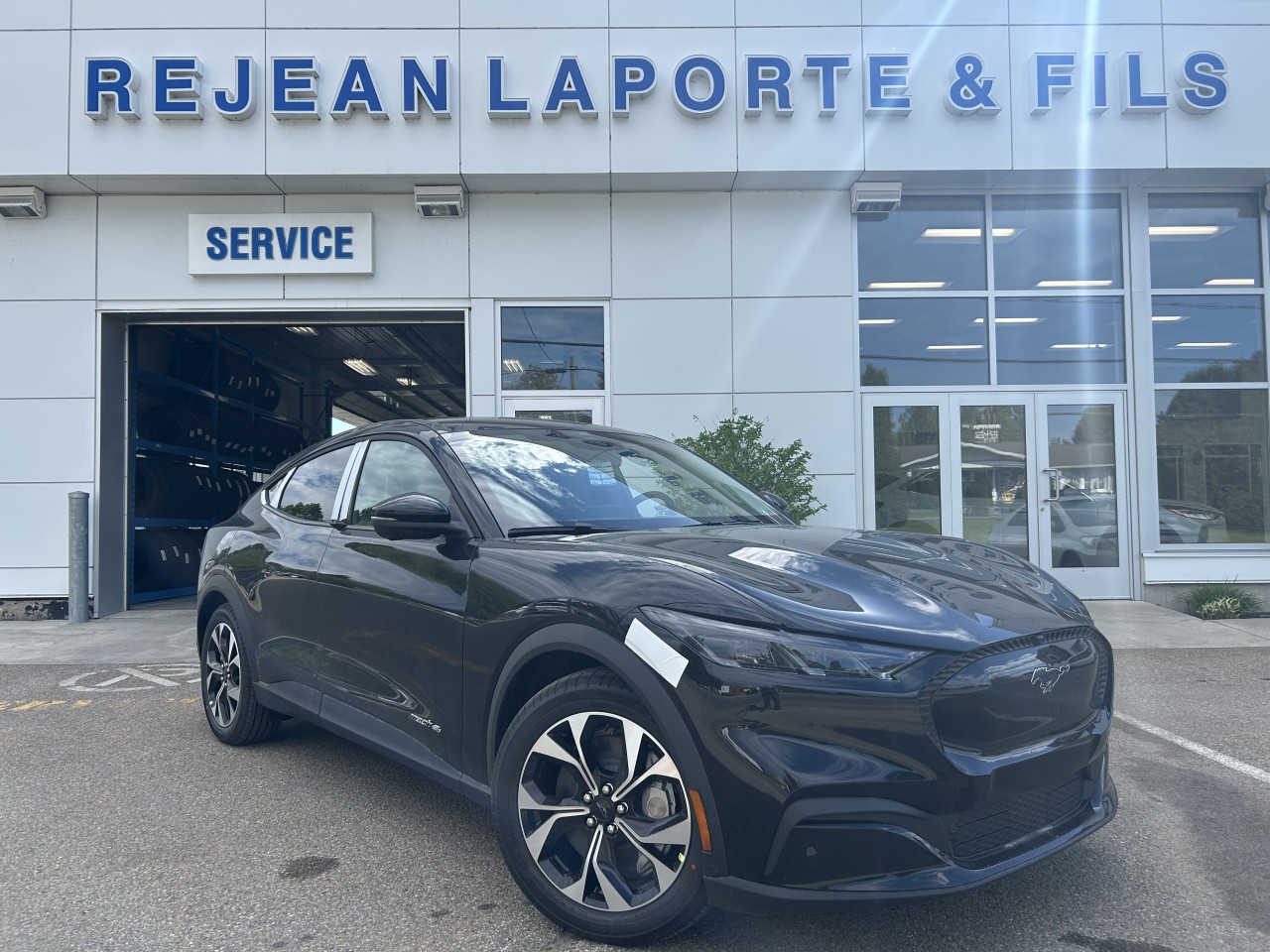 2025 Ford Mustang Mach-E