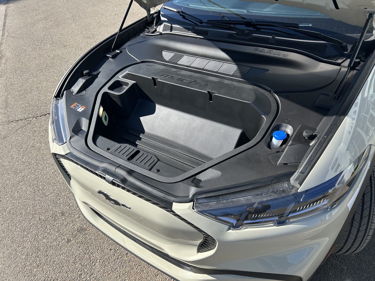 2025 Ford Mustang Mach-E - Image 11