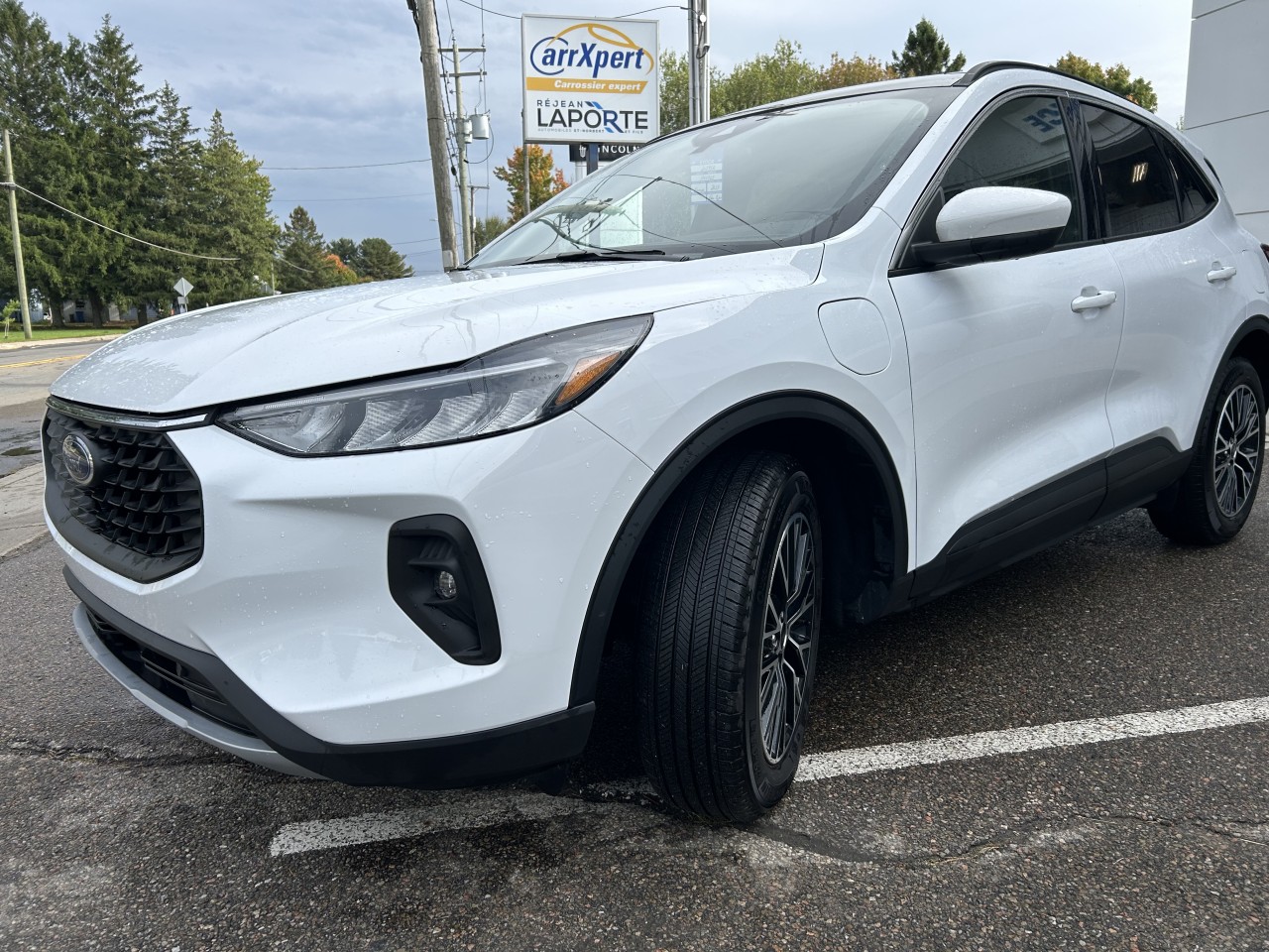 2023 Ford Escape - Image 9