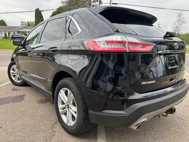 2019 Ford Edge - Image 9