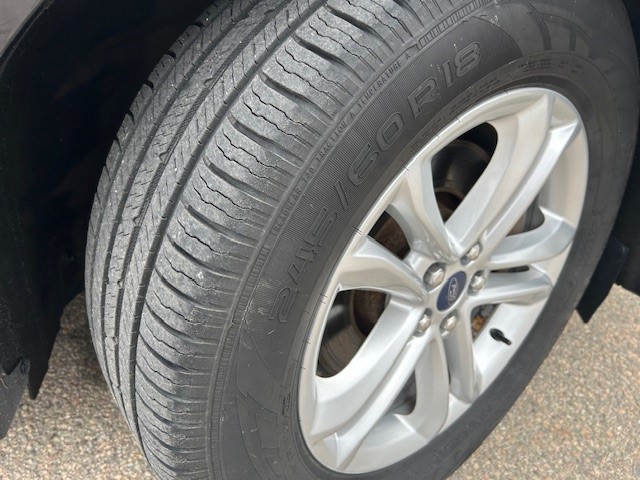 2019 Ford Edge - Image 14