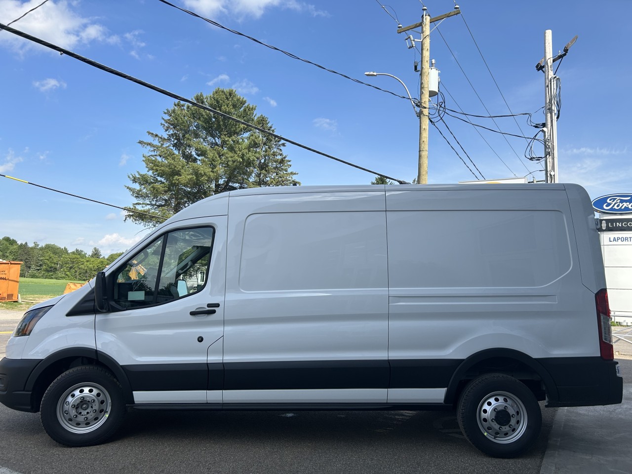 2025 Ford Transit fourgon utilitaire - Image 10