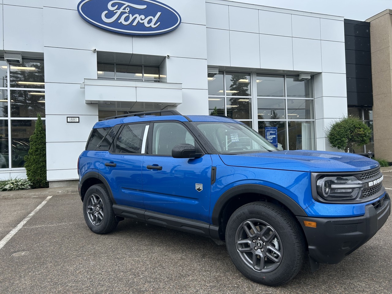 2025 Ford Bronco Sport - Image 3