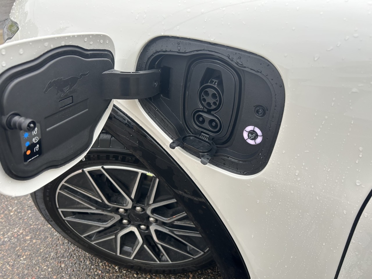 2024 Ford Mustang Mach-E - Image 10