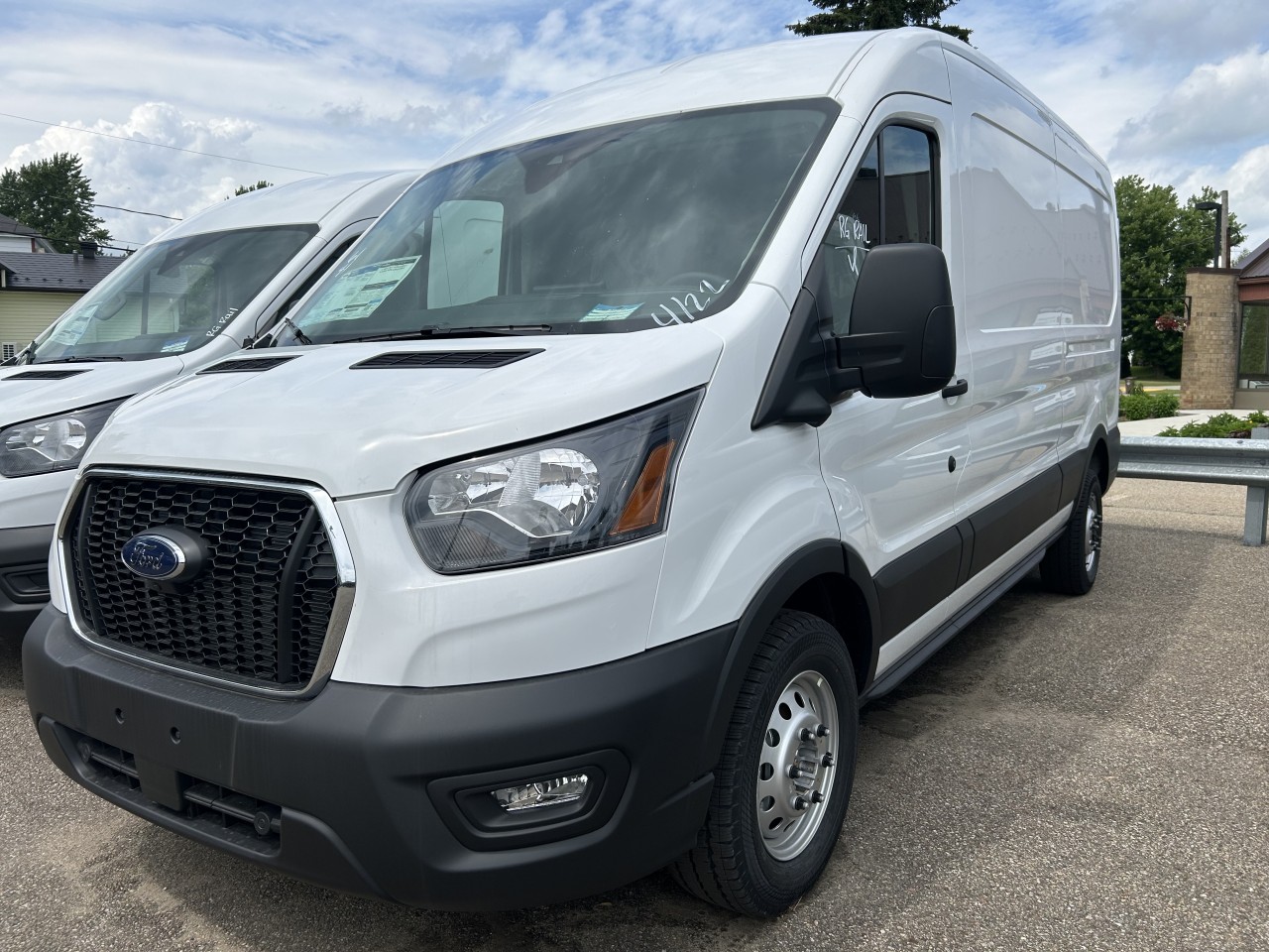 2025 Ford Transit fourgon utilitaire - Image 3