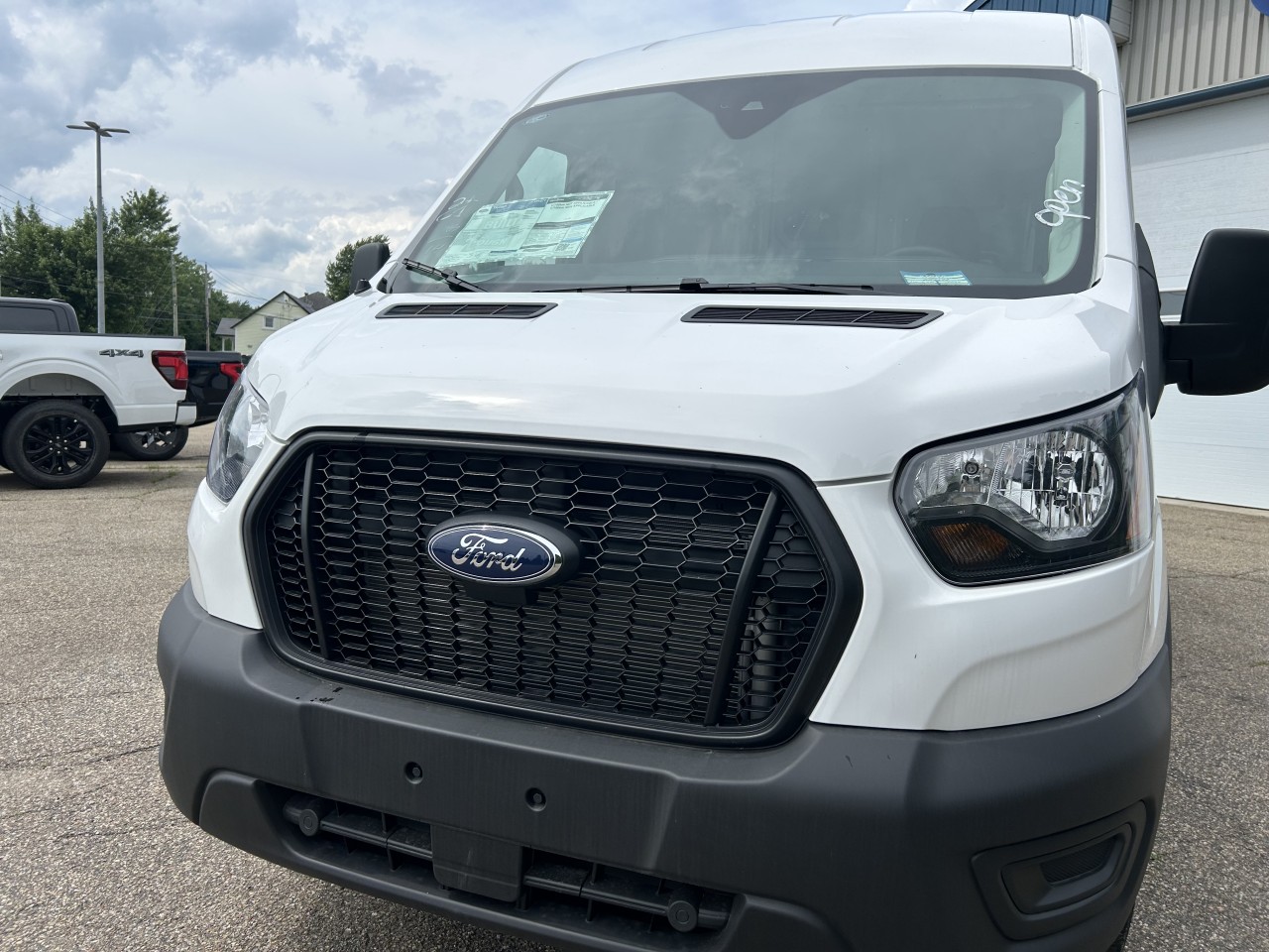2025 Ford Transit fourgon utilitaire - Image 9