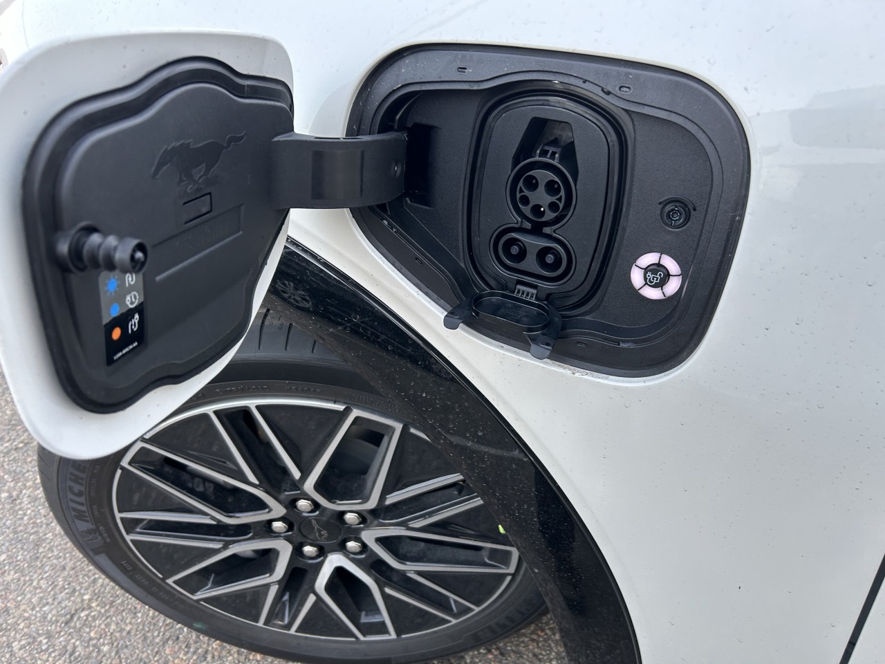 2024 Ford Mustang Mach-E - Image 10