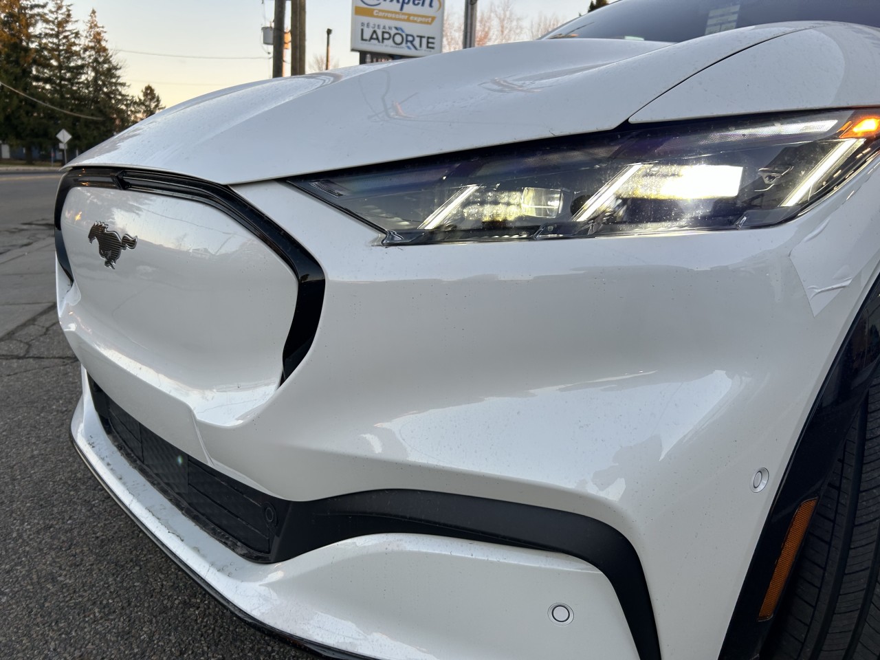 2024 Ford Mustang Mach-E - Image 15