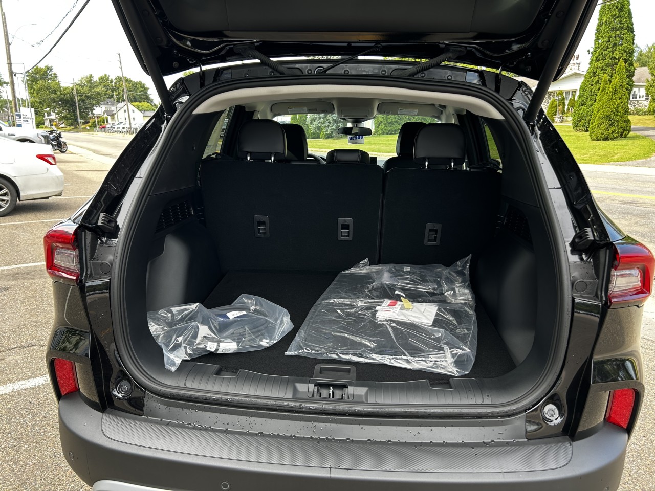 2025 Ford Escape - Image 6