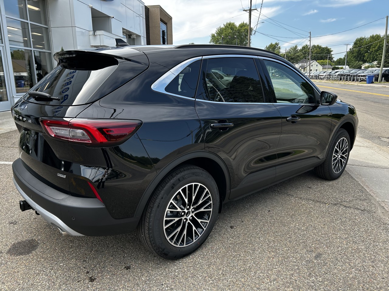 2025 Ford Escape - Image 8