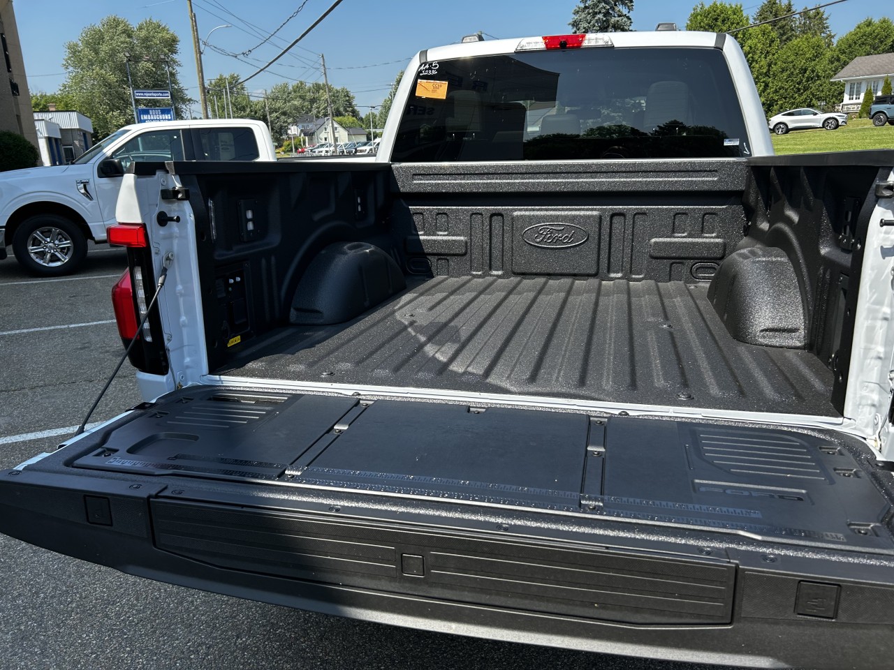 2025 Ford F-150 Lightning - Image 7