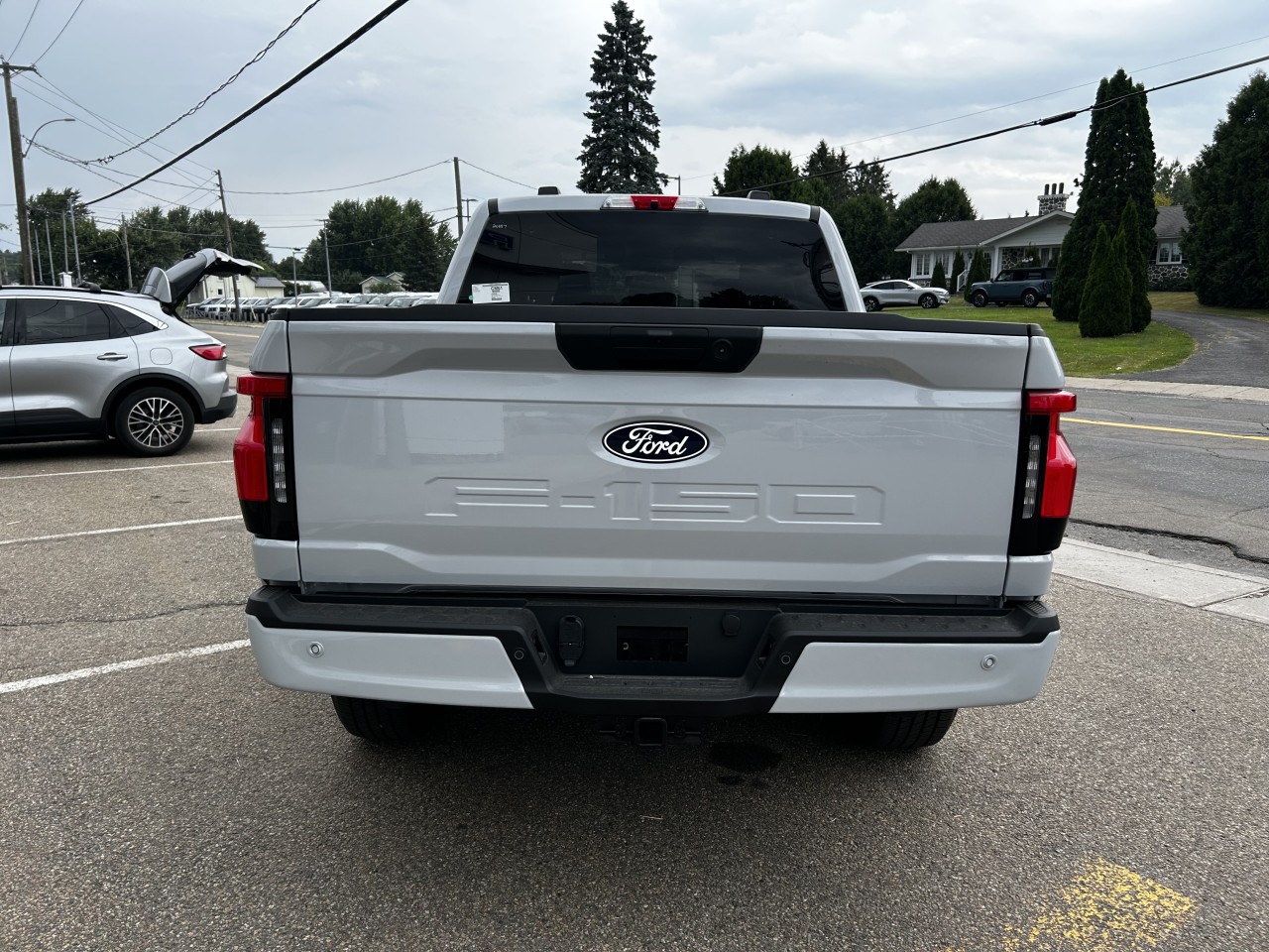 2025 Ford F-150 Lightning - Image 6