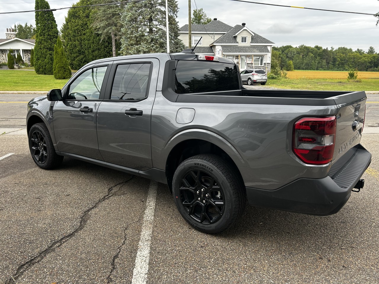 2025 Ford Maverick - Image 4