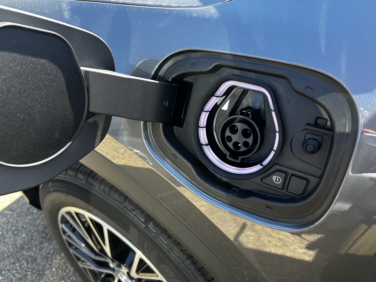 2025 Ford Escape - Image 8