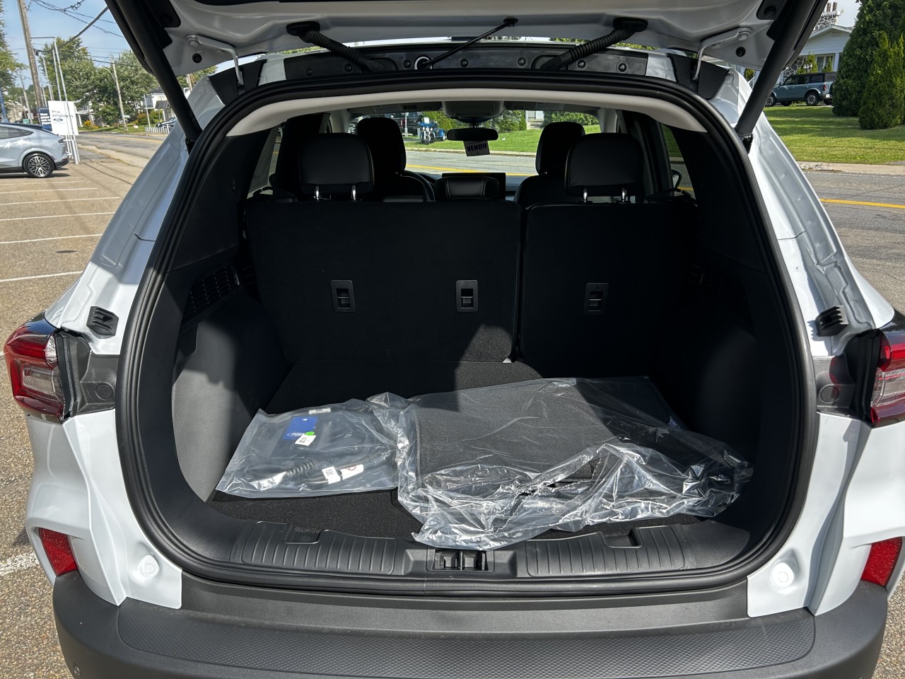 2025 Ford Escape - Image 6